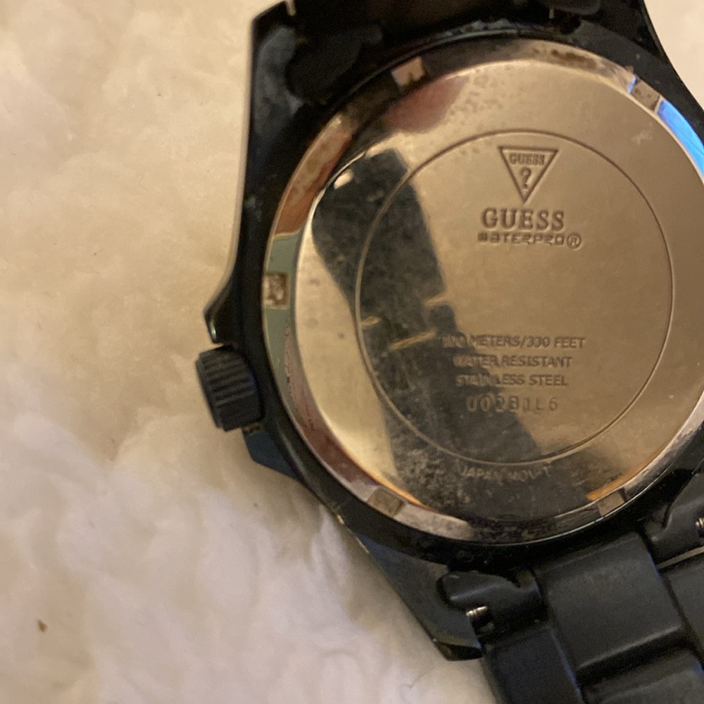 Guess Watch - Picture 4 of 8